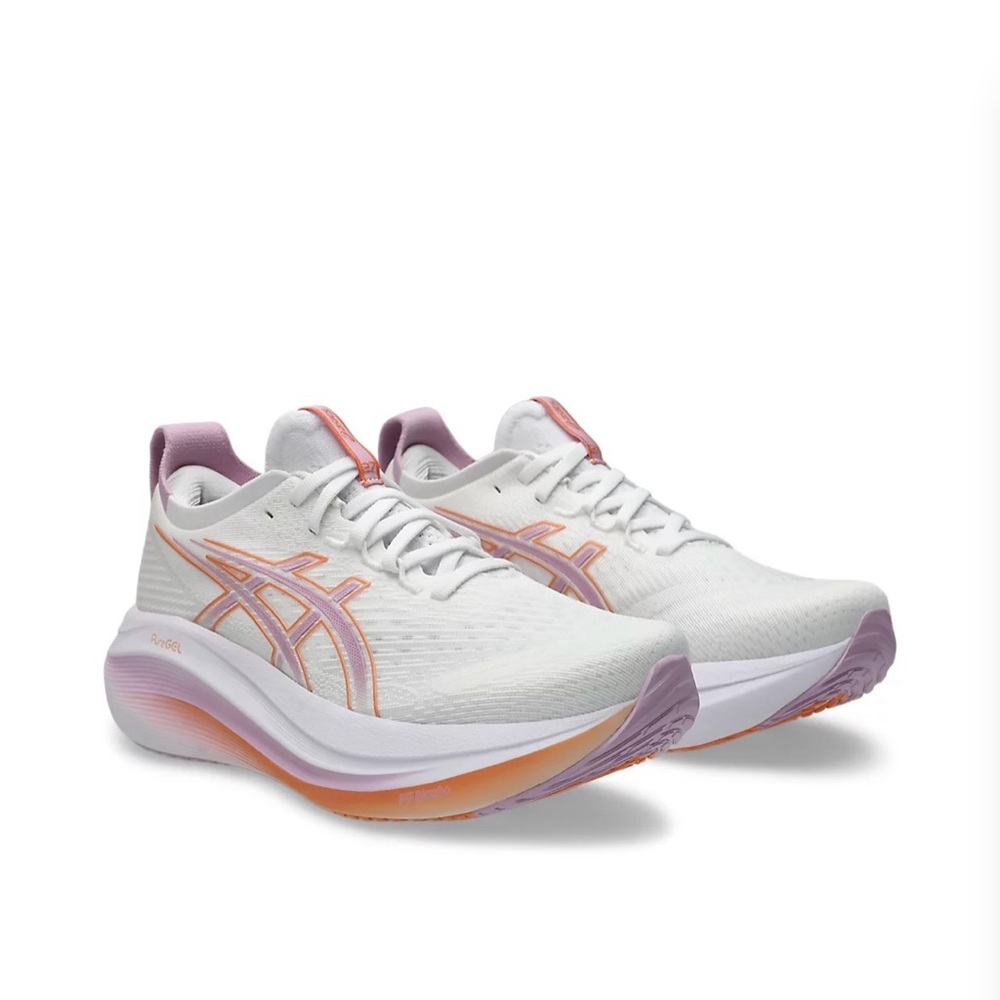 (WIDE) ASICS Women's GEL-NIMBUS 27